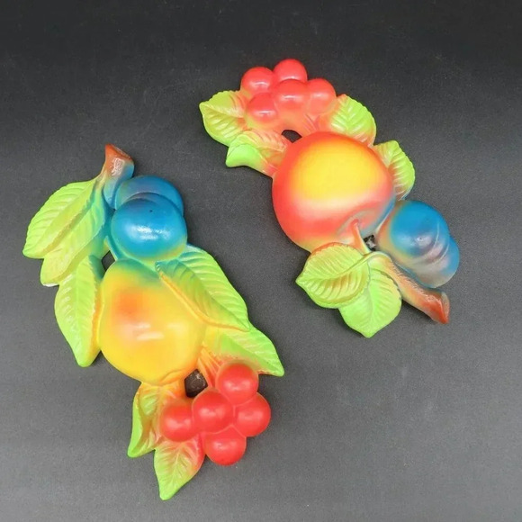 Vintage Fruit Chalkware Plaque Wall Art Kitsch 70s Set of 2 - Picture 1 of 8